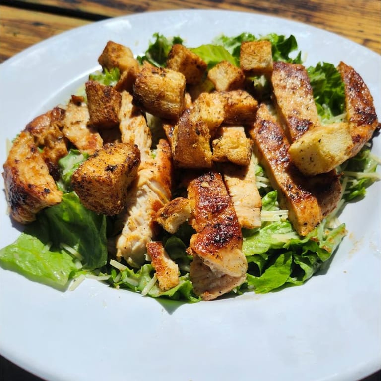 Fresh Caesar Salad: A Classic Favorite