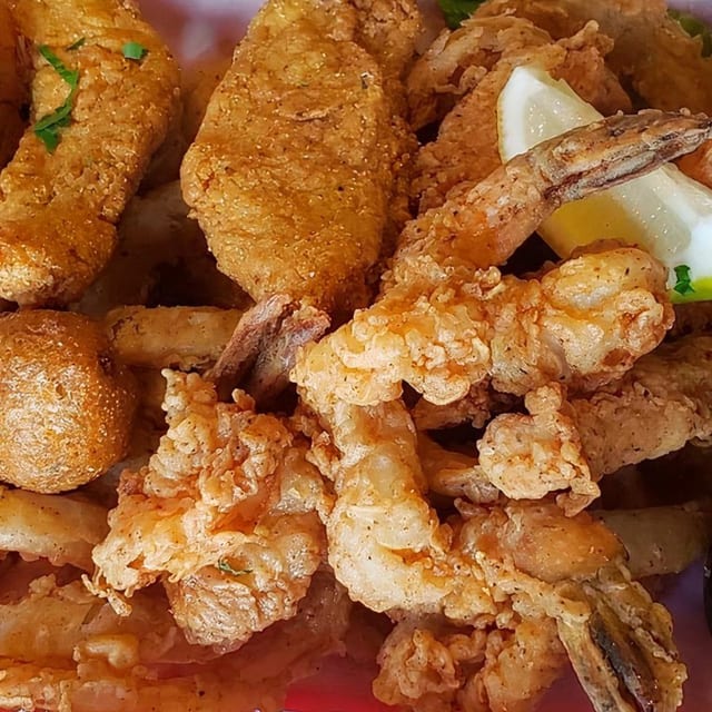 Fried Combo Platter.